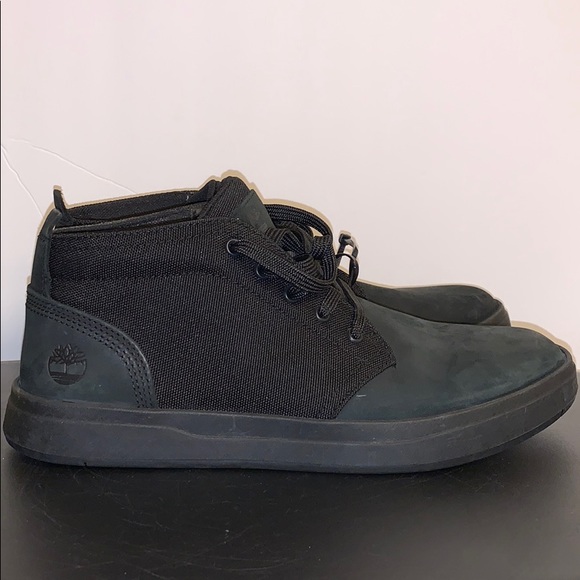 timberland davis square chukka boots in black